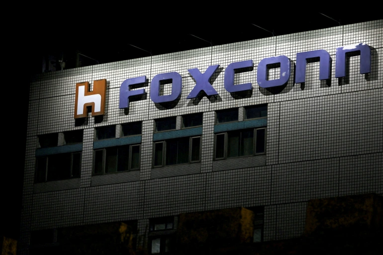 20,000 recruits left Apple provider Foxconn’s Chinese grounds: Source