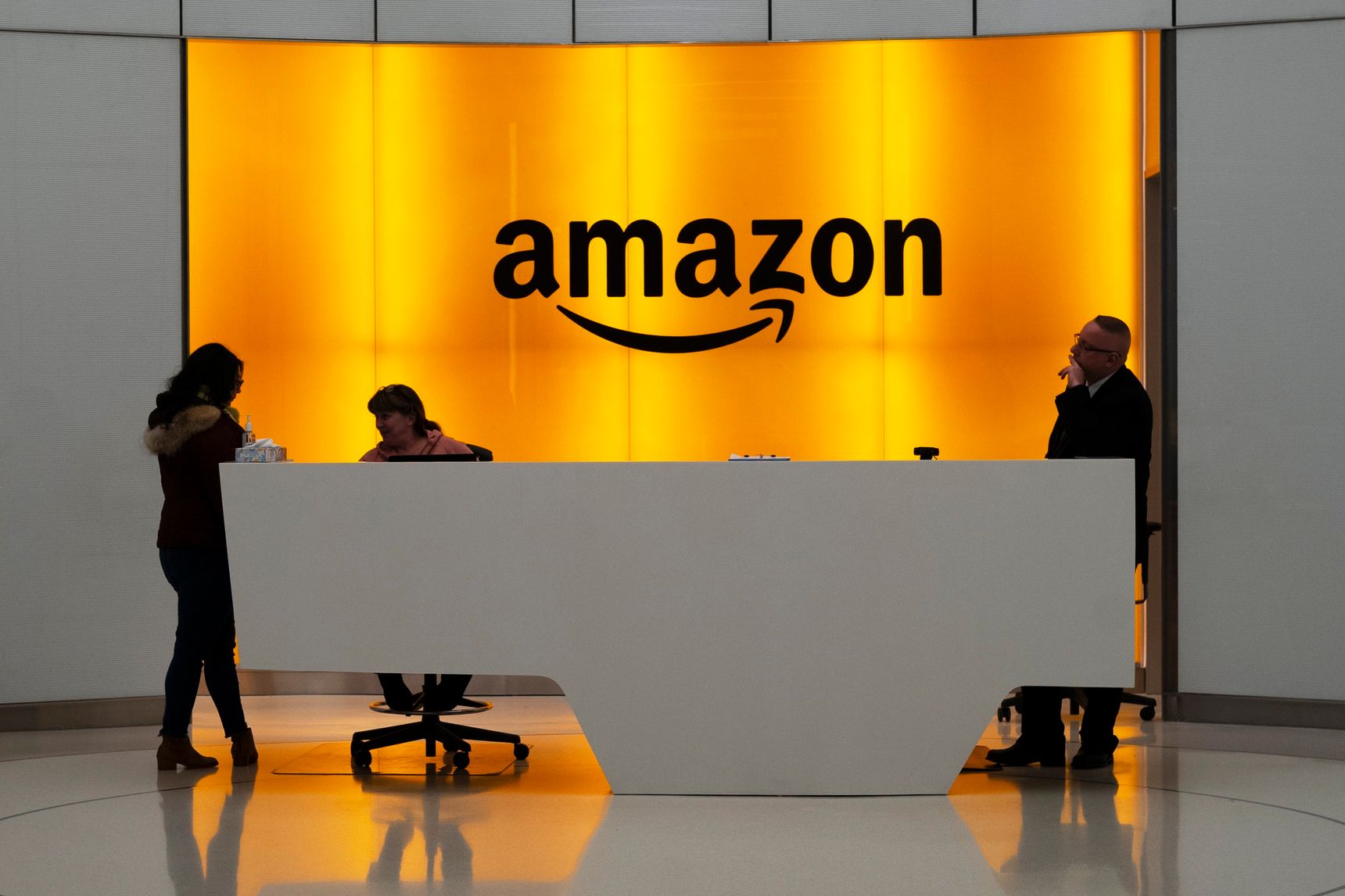 Inside and out Amazon inclusion from the tech goliath’s old neighborhood, including online business, AWS, Amazon Prime, Alexa, coordinated operations, gadgets, and that’s just the beginning.