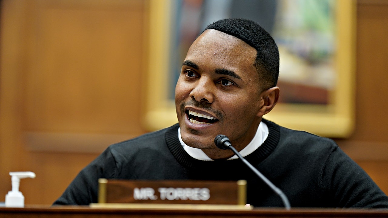 Democrat Rep. Ritchie Torres ‘mistakenly’ voted against resolution condemning Hamas supporters at universities – USREPORT