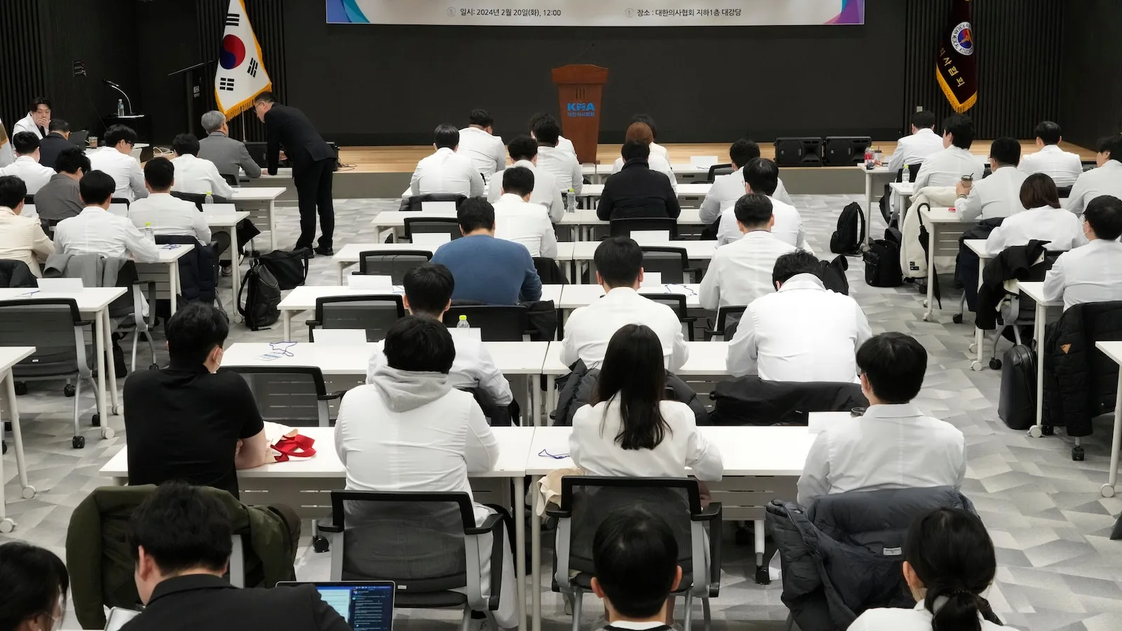 South Korea orders striking doctors to return to work as their walkouts burden hospital operations – usreport.online